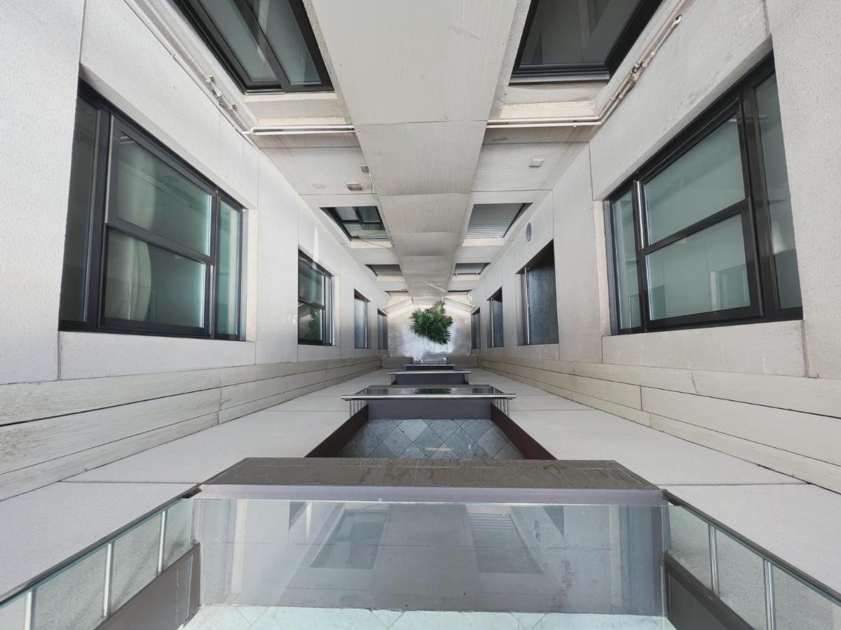 Stay U-Nique Apartments Urquinaona II Barcelona Kültér fotó